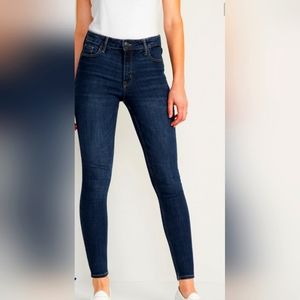 OLD NAVY Rockstar Super Skinny, Extra High Rise. Size 10. Color Dark blue.